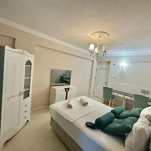 Mina Trabzon